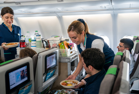 LEVEL meal service on board