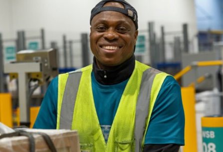 IAG Cargo worker smiling